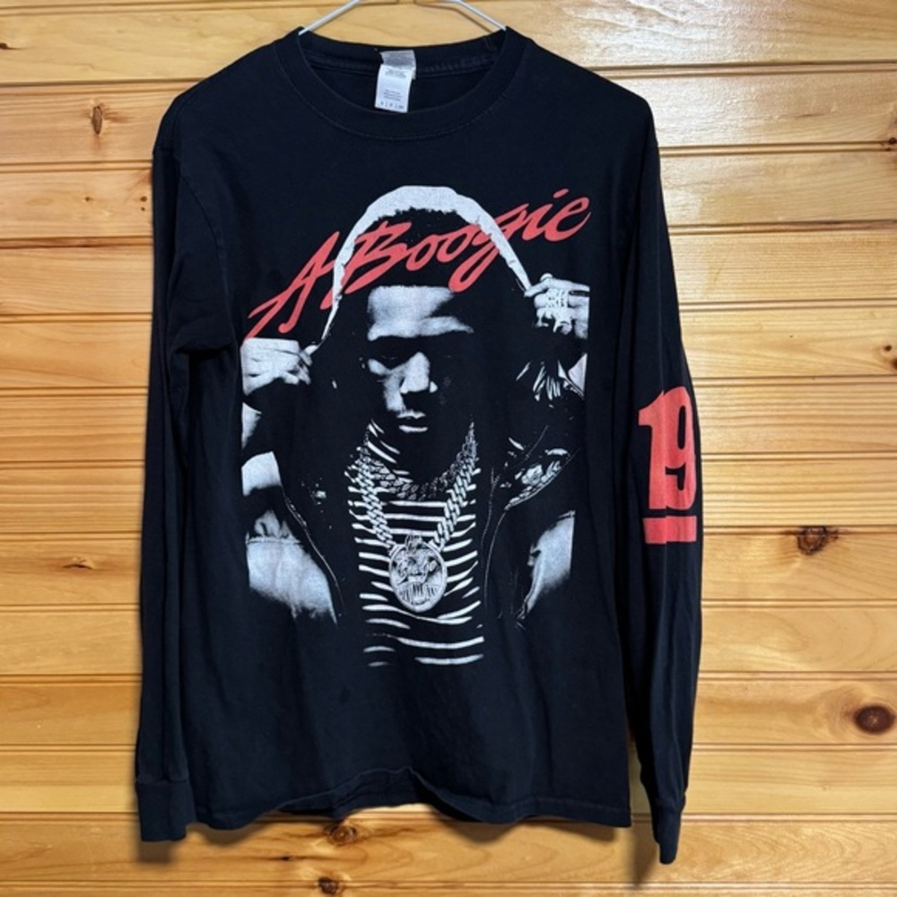 Gildan A Boogie Black Graphic Long Sleeve Shirt Small
